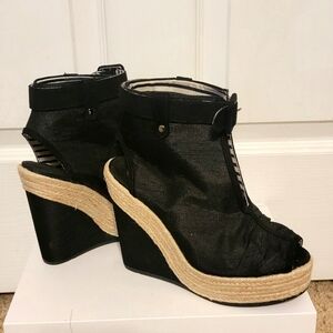 Isabel Toledo Black and Tan Wedge Sandals